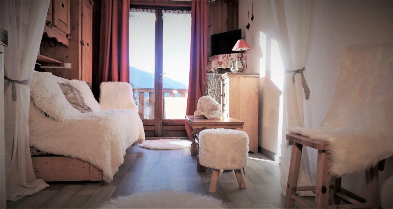 Locations Berne Milesi Apartamento Lanslevillard Exterior foto